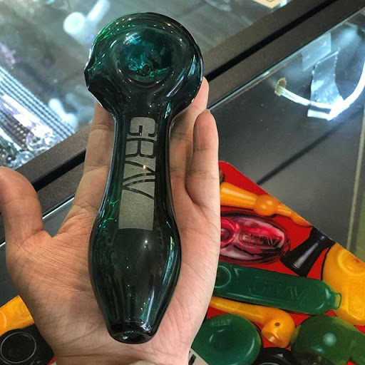 Tobacco Shop «Heights Head Smoke Shop», reviews and photos, 6412 N Main St b, Houston, TX 77009, USA