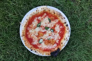 Bueno Spot Pizza image