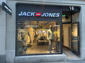 JACK & JONES