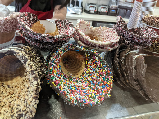 Ice Cream Shop «Cold Stone Creamery», reviews and photos, 76 South La Grange Road, La Grange, IL 60525, USA