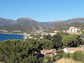 Gîte Costa Di Sognu : Location 7 gîtes et 6 mini-villas en pleine nature pour 2 à 8 personnes, avec terrasse, jardin, piscine chauffée avec vue mer, proche plage situés Costa en Haute-Corse, Corse Costa