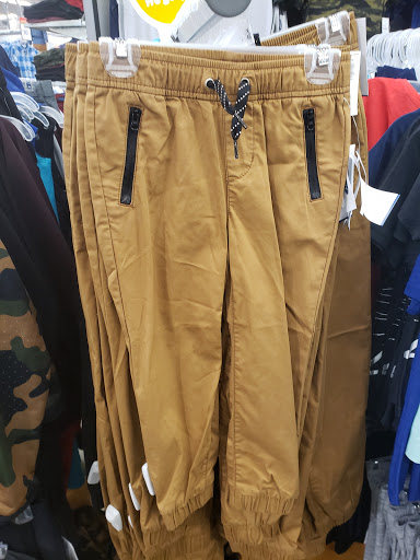 Shopping Mall «Ridgeway Shopping Center», reviews and photos, 2233 Summer St, Stamford, CT 06905, USA