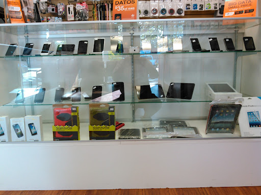 Telecommunications Service Provider «Boost Mobile Store», reviews and photos, 9655 Elk Grove Florin Rd #4, Elk Grove, CA 95624, USA