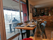 Atmosphère du Restaurant Resto chez titou à La Rochelle - n°3