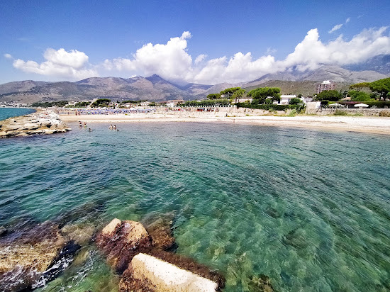 Spiaggia di Gianola