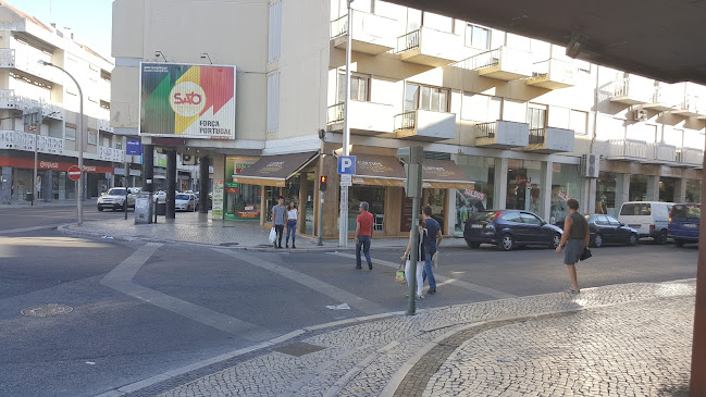 Carnes Avenida-preparação E Comércio De Carnes Lda