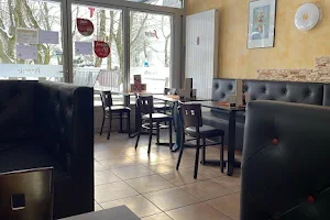 Dolce Vita Pizza Eiscafé Unterhaching image
