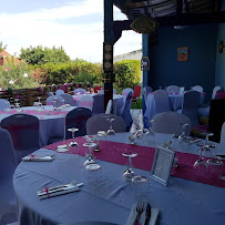 Atmosphère du Restaurant Les Jardins de Majorelle à Ormesson-sur-Marne - n°19