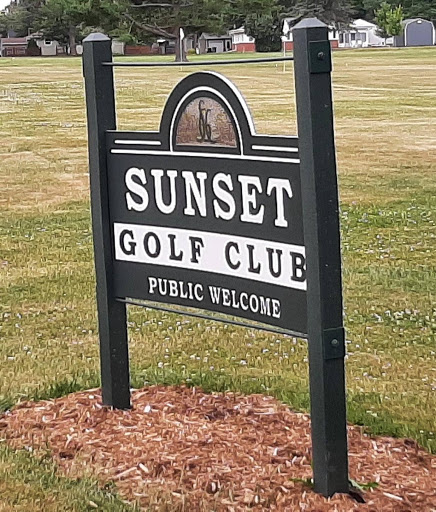 Golf Course «Sunset Golf Course», reviews and photos, 216 Sunset Hill, Mt Morris, IL 61054, USA