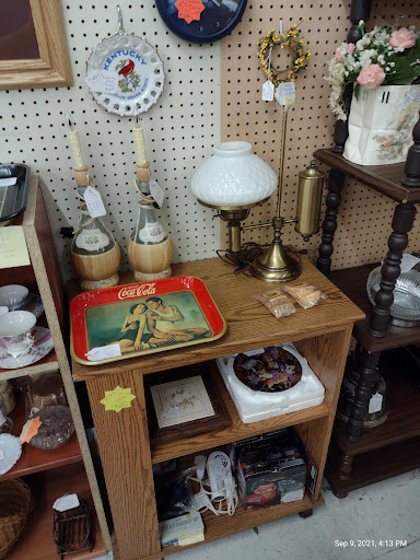 Flea Market «Emporium 1101 - Anderson», reviews and photos, 2200 S Scatterfield Rd, Anderson, IN 46012, USA