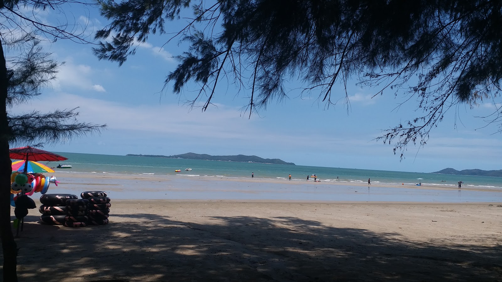 Suan Son Beach'in fotoğrafı - rahatlamayı sevenler arasında popüler bir yer