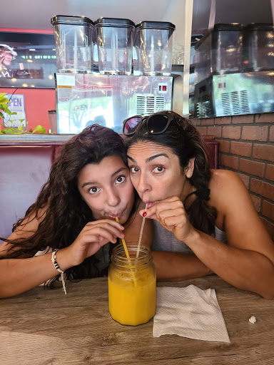 Bar & Grill «Vino9MARKET», reviews and photos, 40602 Charles Town Pike, Paeonian Springs, VA 20129, USA