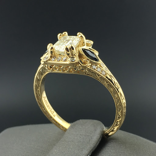 Jewelry Store «Trinity Jewelers», reviews and photos, 647 Mt Nebo Rd, Pittsburgh, PA 15237, USA