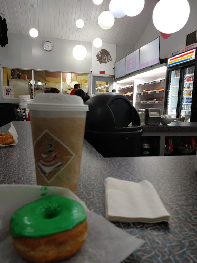 Dessert Shop «Home Cut Donuts, Inc.», reviews and photos, 815 W Jefferson St, Joliet, IL 60435, USA