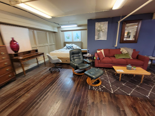 Furniture Store «What’s New? Furniture», reviews and photos, 439 SE Grand Ave, Portland, OR 97214, USA