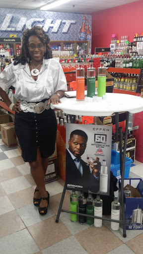 Liquor Store «Liquor Zone», reviews and photos, 3004 E Pioneer Pkwy #200, Arlington, TX 76010, USA