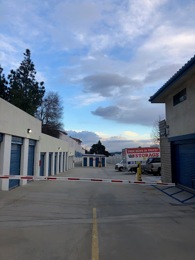 Self-Storage Facility «US Storage Centers», reviews and photos, 4454 Lowell Ave, La Crescenta, CA 91214, USA