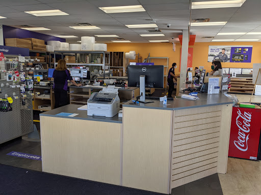 Print Shop «FedEx Office Print & Ship Center», reviews and photos, 6095 Magnolia Ave, Riverside, CA 92506, USA
