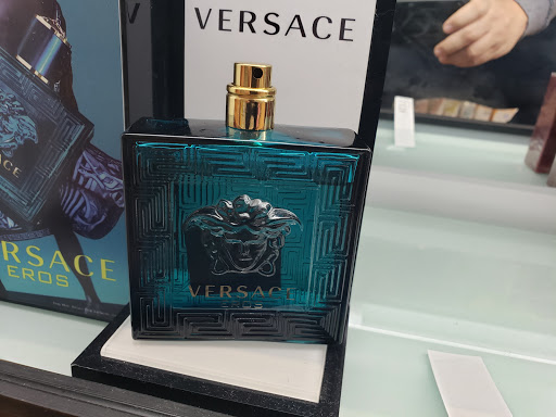 Hair Salon «Ulta Beauty», reviews and photos, 5481 Touhy Ave, Skokie, IL 60077, USA