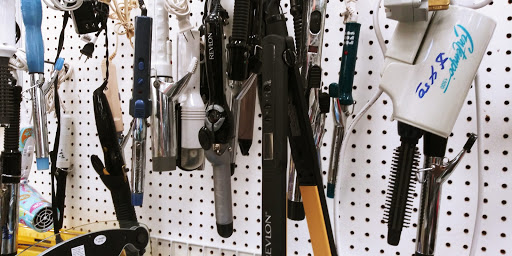 Thrift Store «Goodwill», reviews and photos, 390 Plaza Dr, Folsom, CA 95630, USA