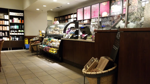 Coffee Shop «Starbucks», reviews and photos, 2751 N Mayfair Rd A, Wauwatosa, WI 53222, USA