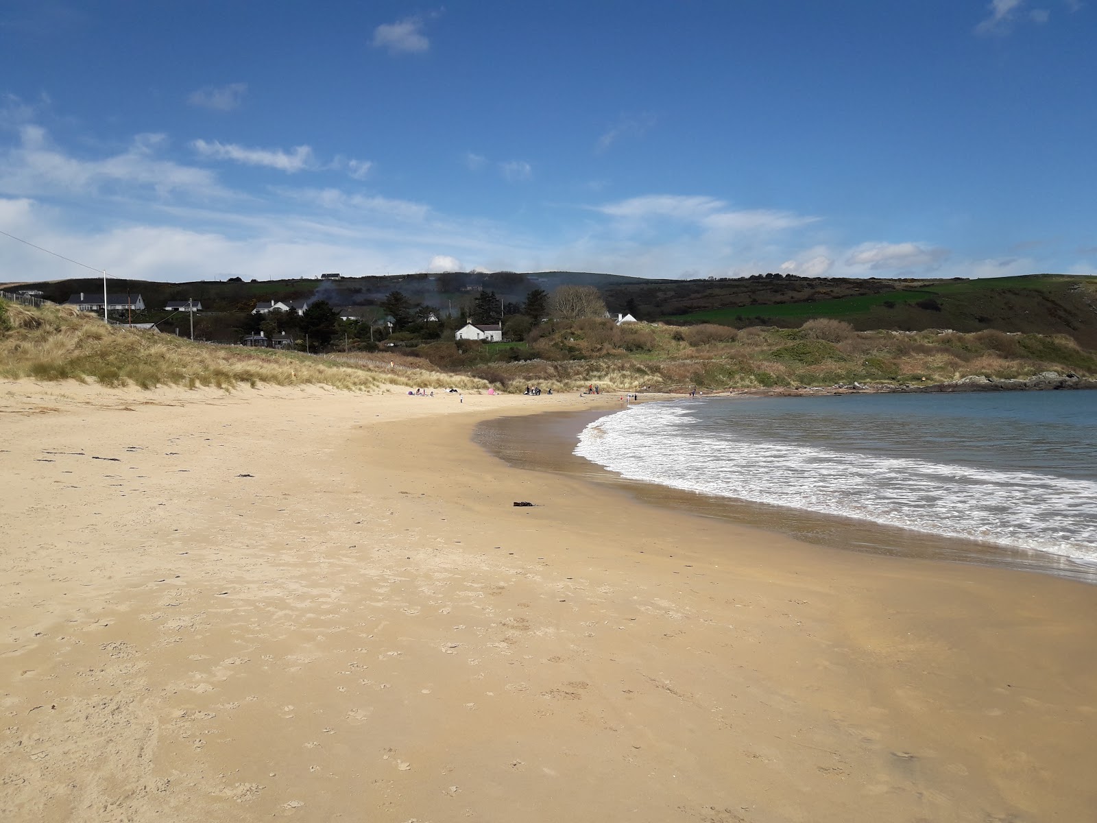 Photo of Stroove Beach and the settlement