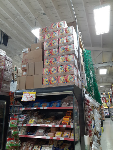 Grocery Store «THE WAREHOUSE FOOD MARKET», reviews and photos, 538 W 119th St, Chicago, IL 60628, USA