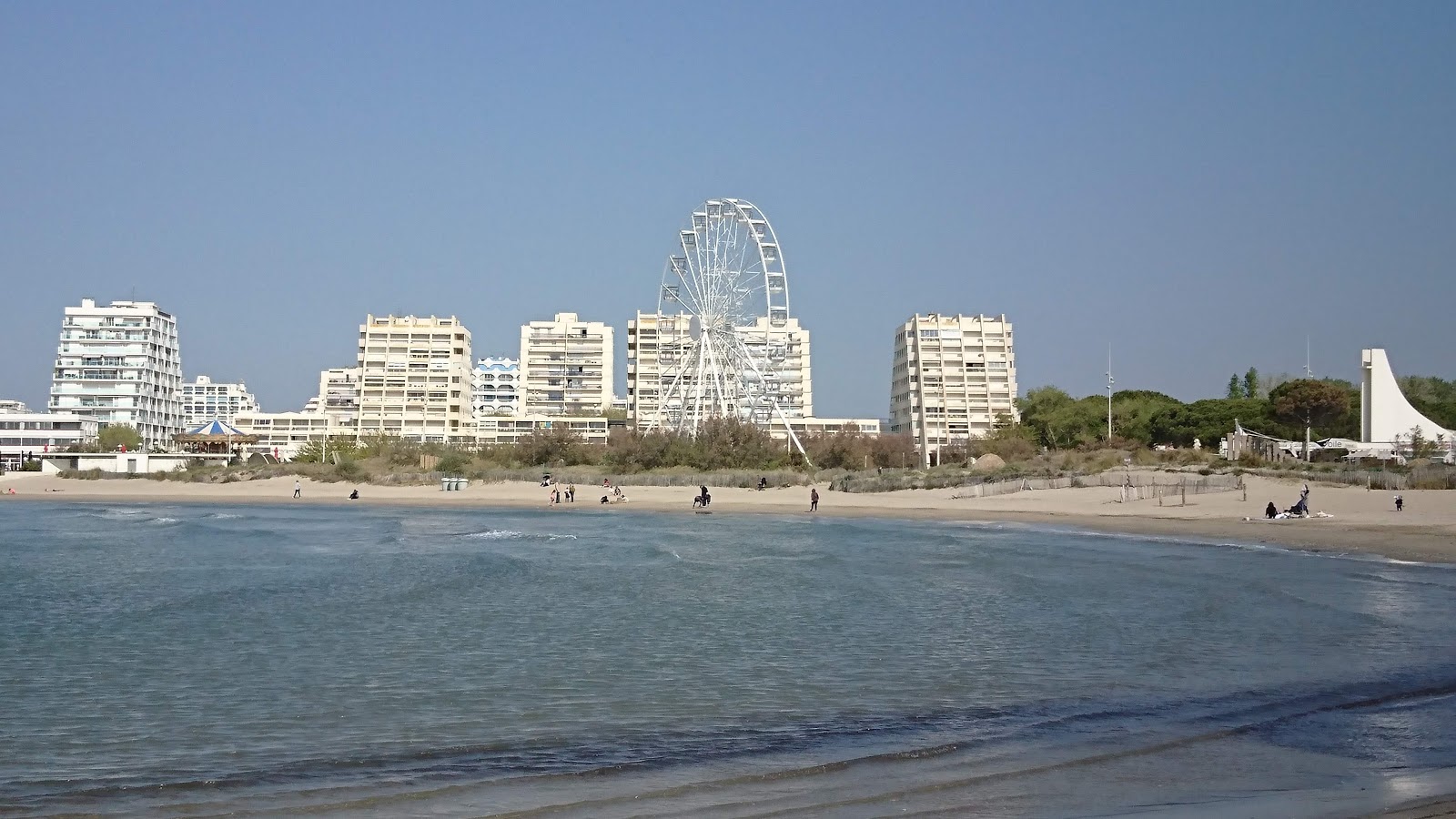 Foto de Praia Azur com areia bege fina superfície