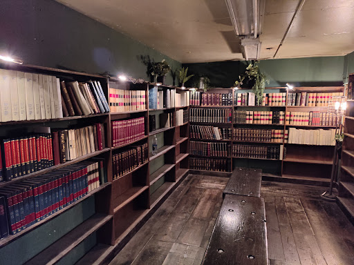 Used Book Store «The Last Bookstore», reviews and photos, 453 S Spring St, Los Angeles, CA 90013, USA