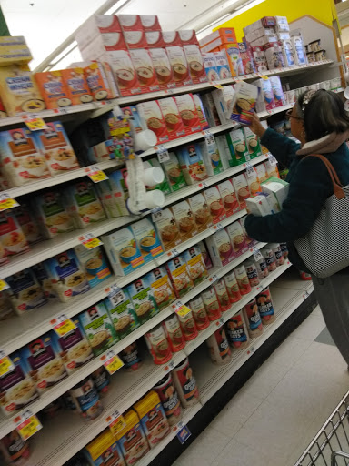 Supermarket «Super Stop & Shop», reviews and photos, 204 Garfield Ave, Cranston, RI 02901, USA