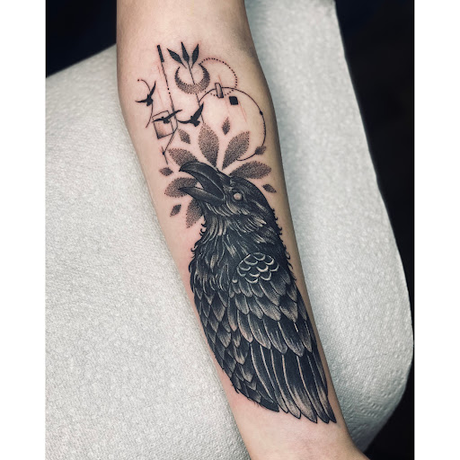 Explore ace of spades tattoo ideas, creative tattoo ideas in Oskaloosa, available at Soul Ink Tattoo Studio