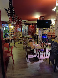 Atmosphère du Restaurant français Chez Papa Asnières à Asnières-sur-Seine - n°1