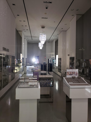 Jewelry Store «Swarovski», reviews and photos, 734 Lincoln Rd, Miami Beach, FL 33139, USA