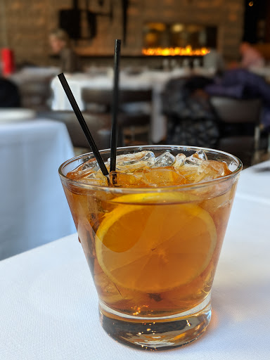 Department Store «Barneys New York, Chicago», reviews and photos, 15 E Oak St, Chicago, IL 60611, USA