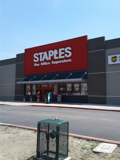 Office Supply Store «Staples», reviews and photos, 2080 W Empire Ave, Burbank, CA 91504, USA