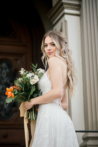 Hair Salon «The Colour Bar Salon in Sacramento», reviews and photos, 5539 H St #70, Sacramento, CA 95819, USA