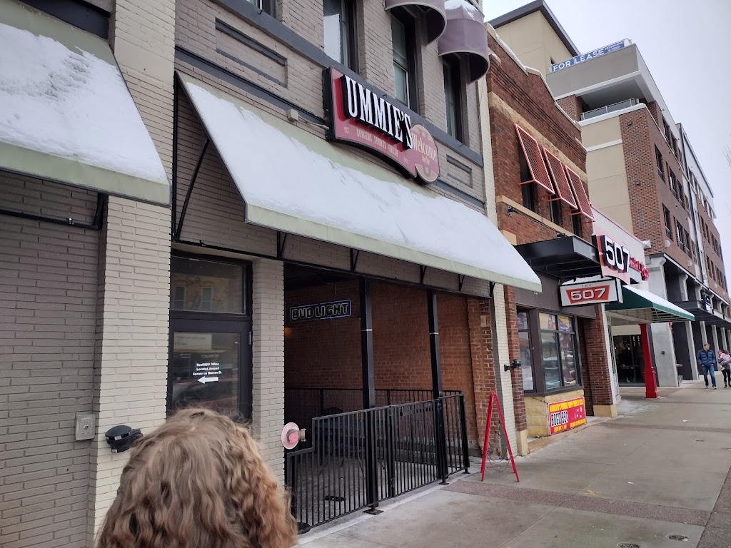 Ummies Bar & Grill 56001