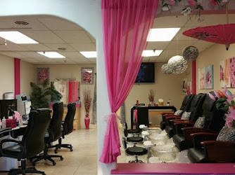Glamour Nails Salon & Spa