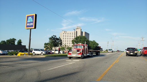 Supermarket «ALDI», reviews and photos, 1645 E Kearney St, Springfield, MO 65803, USA