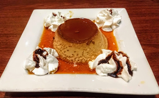 Shopping Mall «Kingsdale Shopping Center», reviews and photos, Tremont Rd & Zollinger Rd, Upper Arlington, OH 43221, USA