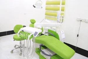 ROYAL SMILE DENTAL CLINIC,BRACES & IMPLANT CENTRE| BEST DENTAL CLINIC|CERTIFIED INVISALIGN PROVIDER| 3D ITERO SCANNING CENTRE image