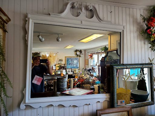 Flowers On the Green, 959 Boston Post Rd, Guilford, CT 06437, USA, 