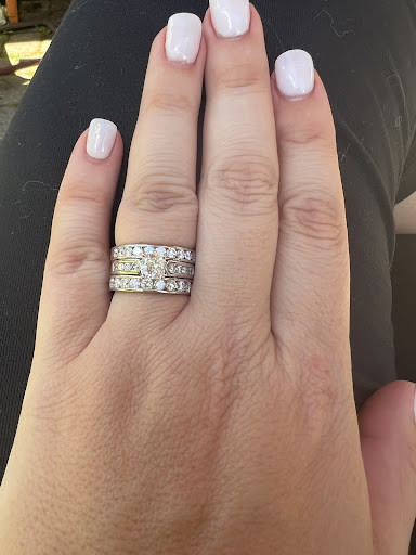 Jewelry Store «Musto Jewelers», reviews and photos, 186 Cambridge Rd, Woburn, MA 01801, USA