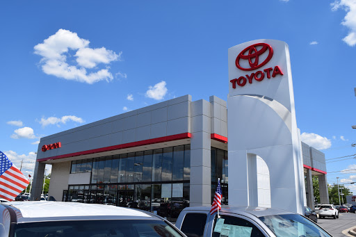 Toyota Dealer «DARCARS 355 Toyota Rockville», reviews and photos, 15625 Frederick Rd, Rockville, MD 20855, USA