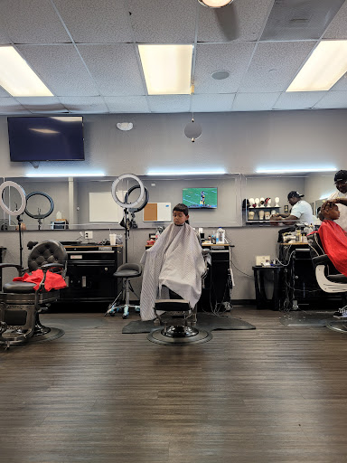 Barber Shop «Ridges Barber Shop and Beauty Salon - Ethnic Hair Care», reviews and photos, 7630 Fry Rd Ste 500, Cypress, TX 77433, USA