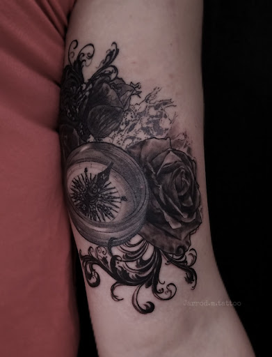 Explore star sleeve tattoo ideas, creative tattoo ideas in Prairieville, available at Nolana Tattoo & Piercing