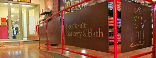 Pet Supply Store «Brookside Barkery & Bath», reviews and photos, 118 W 63rd St, Kansas City, MO 64113, USA