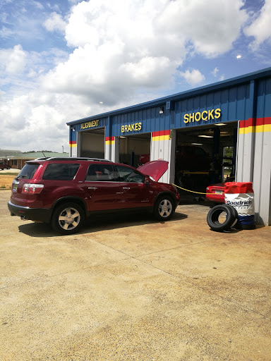 Tire Shop «Poe Tire & Auto», reviews and photos, 2353 Moody Pkwy, Moody, AL 35004, USA
