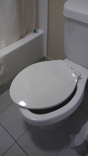 Hotel «Quality Inn & Suites West Waterpark», reviews and photos, 317 N Cedar Bluff Rd, Knoxville, TN 37923, USA