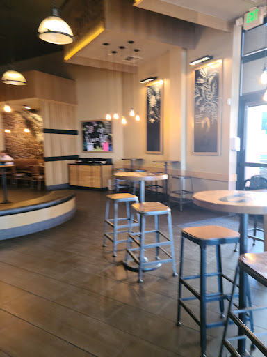 Shopping Mall «Flower Hill Promenade», reviews and photos, 2720 Via De La Valle, Del Mar, CA 92014, USA